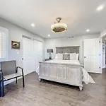 New Smyrna Luxury Beachfront Condo