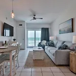 Oceanfront Coconut Palms Condo! 1-1 With Stunning Views