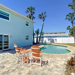 One Piece ~ Duplex With Pool ~ 2 Minutes From Beach Flagler Avenue