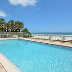Luxury Beachfront Malibu Condo On 7Th Floor ~ Close To Shopping Dining ~ Malibu 703