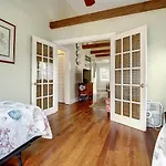 Charming Carriage House Near Historic Canal Street Minutes To The Beach