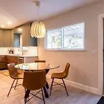New Stylish & Cozy Dune Daisy Near Beach & Flagler