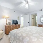 Oceanfront Corner Unit At Chadham-By-The-Sea Car Free Beach Ch210