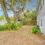Charming Carriage House Near Historic Canal Street Minutes To The Beach