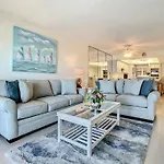Lovely Direct Beachfront Condo - Ha10
