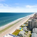 Renovated Townhouse W Stunning Views Of The Ocean