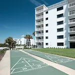 Oceanfront Corner Views With Wrap Around Balcony And Complex Pool