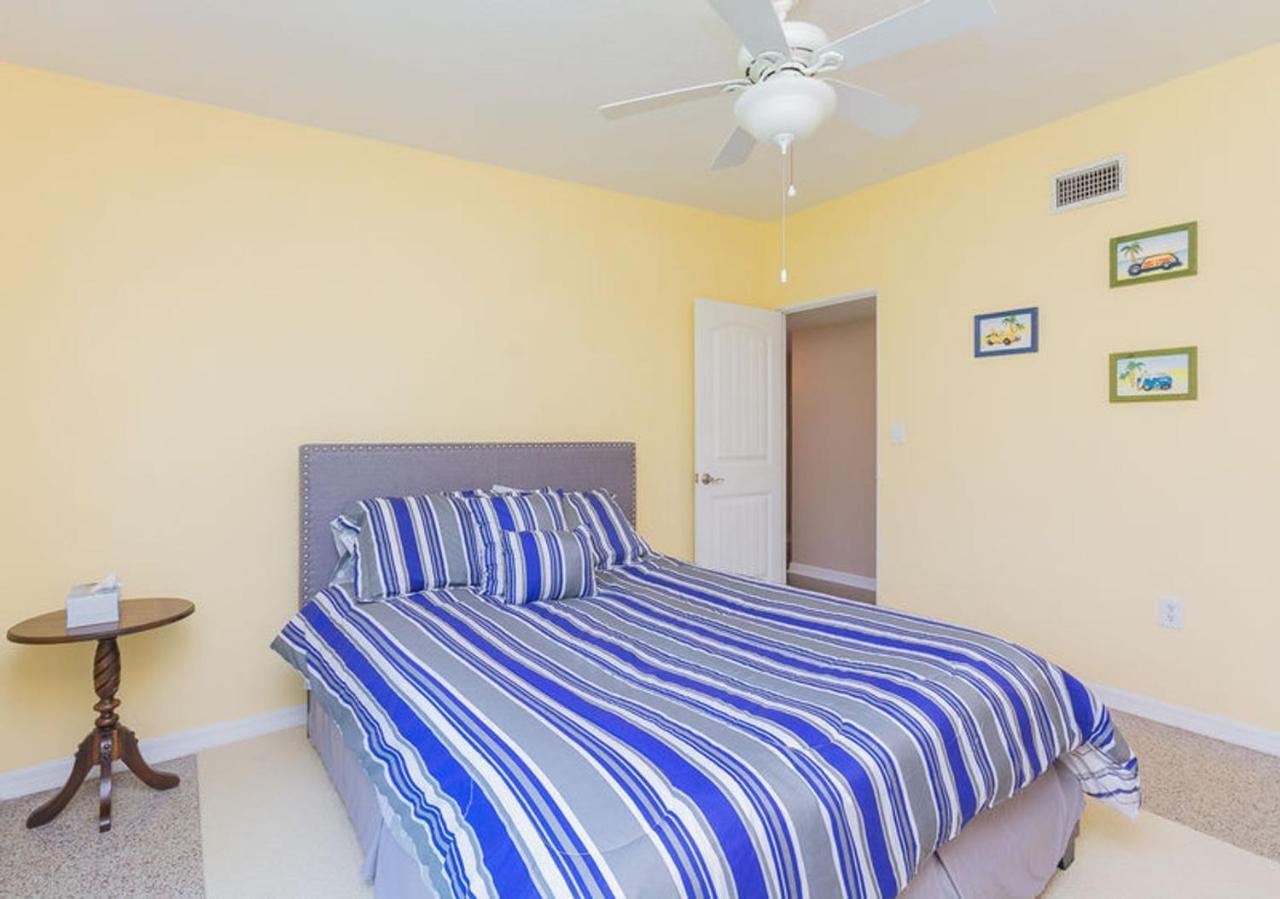 Holiday home North Beauty - Lovely Across The Street From The Beach. 1814b