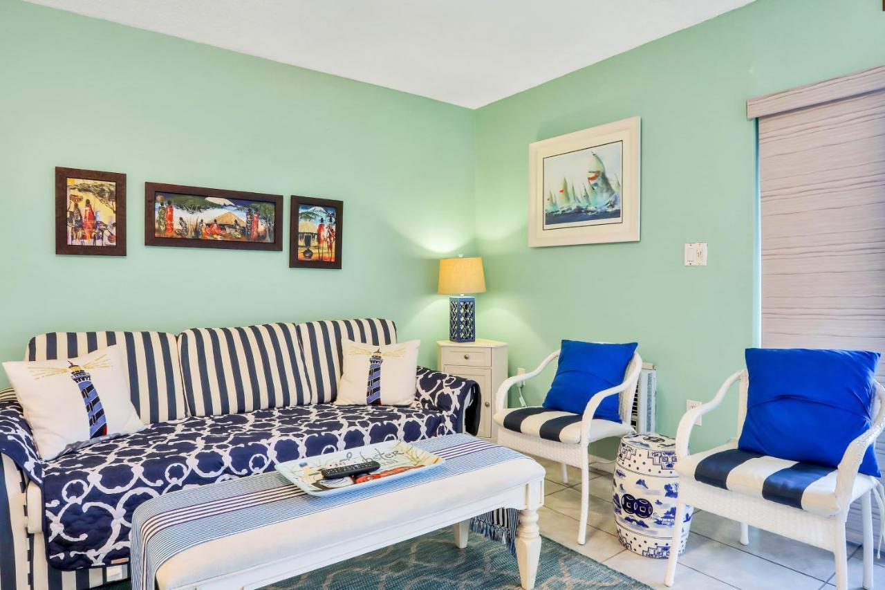 Hotel Mariners Cove 302