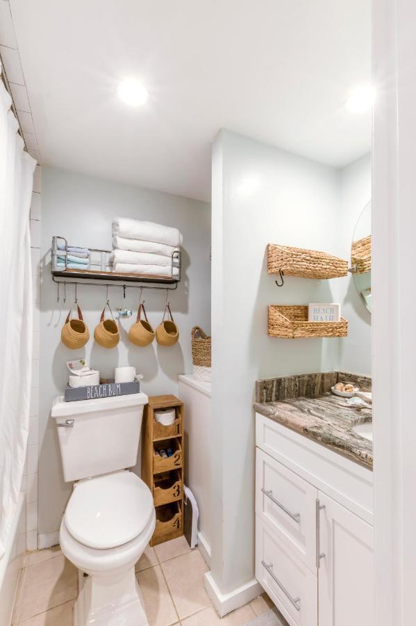 Apartment Stunning Ocean Views Steps From The With Pool! Fabulous 4th Floor Studio! New Smyrna Beach