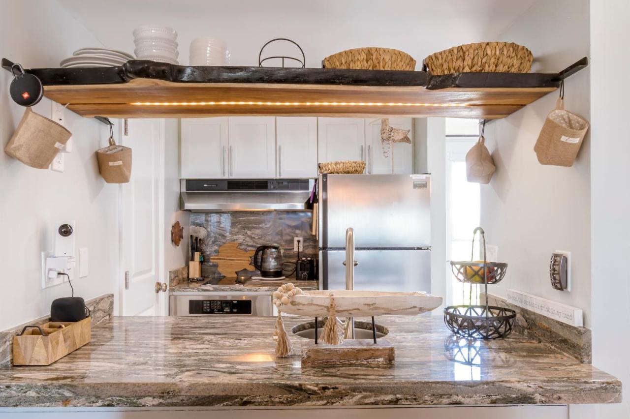 Apartment Stunning Ocean Views Steps From The With Pool! Fabulous 4th Floor Studio!
