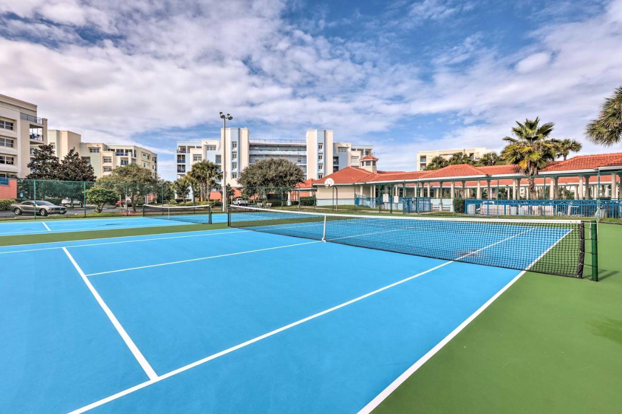 New Smyrna With Balcony And Pool Access Apartment