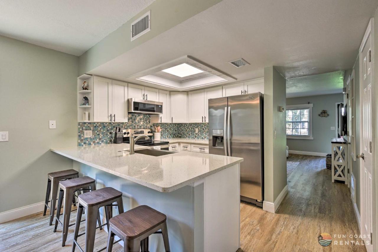 Beachside Getaway With Private Fenced Yard & Fire Pit Steps From Flagler Avenue! * New Smyrna Beach
