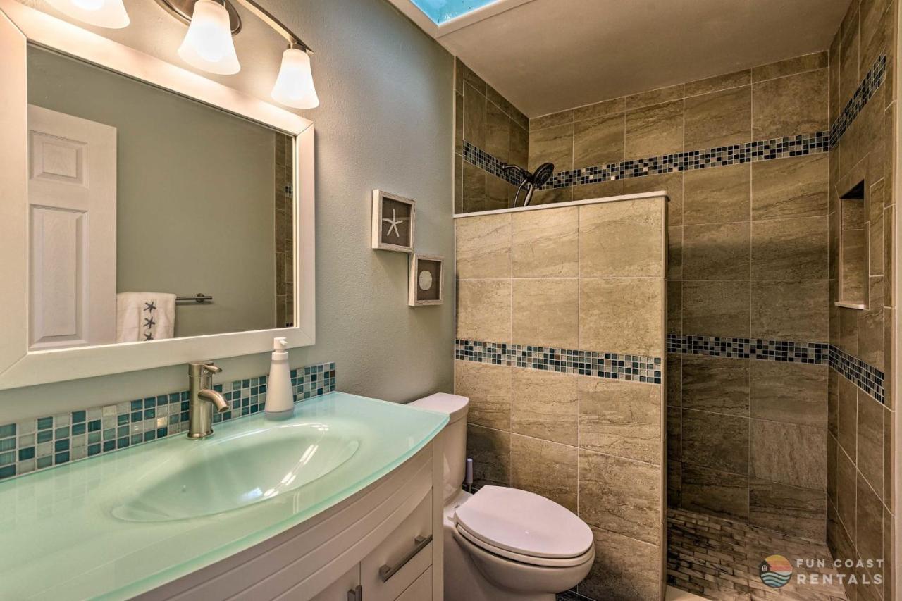 Beachside Getaway With Private Fenced Yard & Fire Pit Steps From Flagler Avenue! New Smyrna Beach