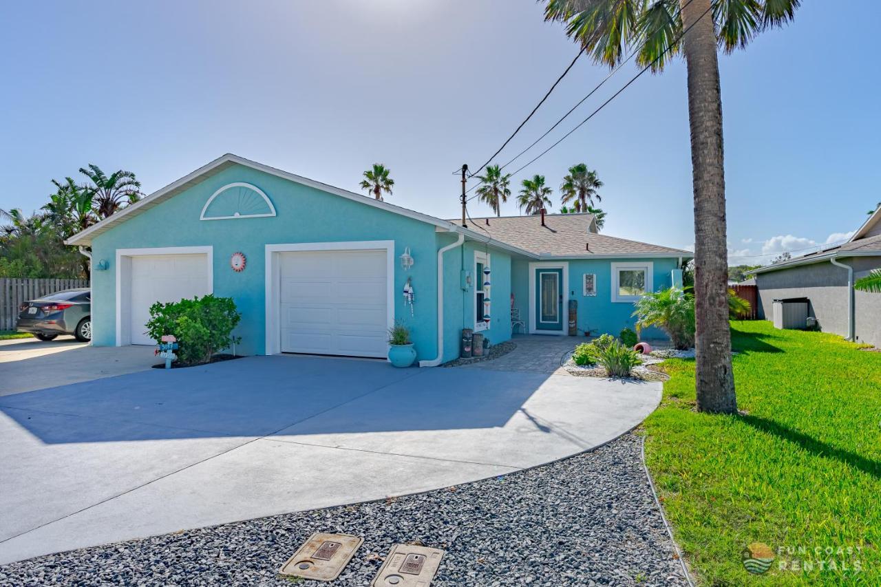 Holiday home Dog Friendly Wprivate Fenced Yard, Garage & Fire Pit Steps To The Beach! *