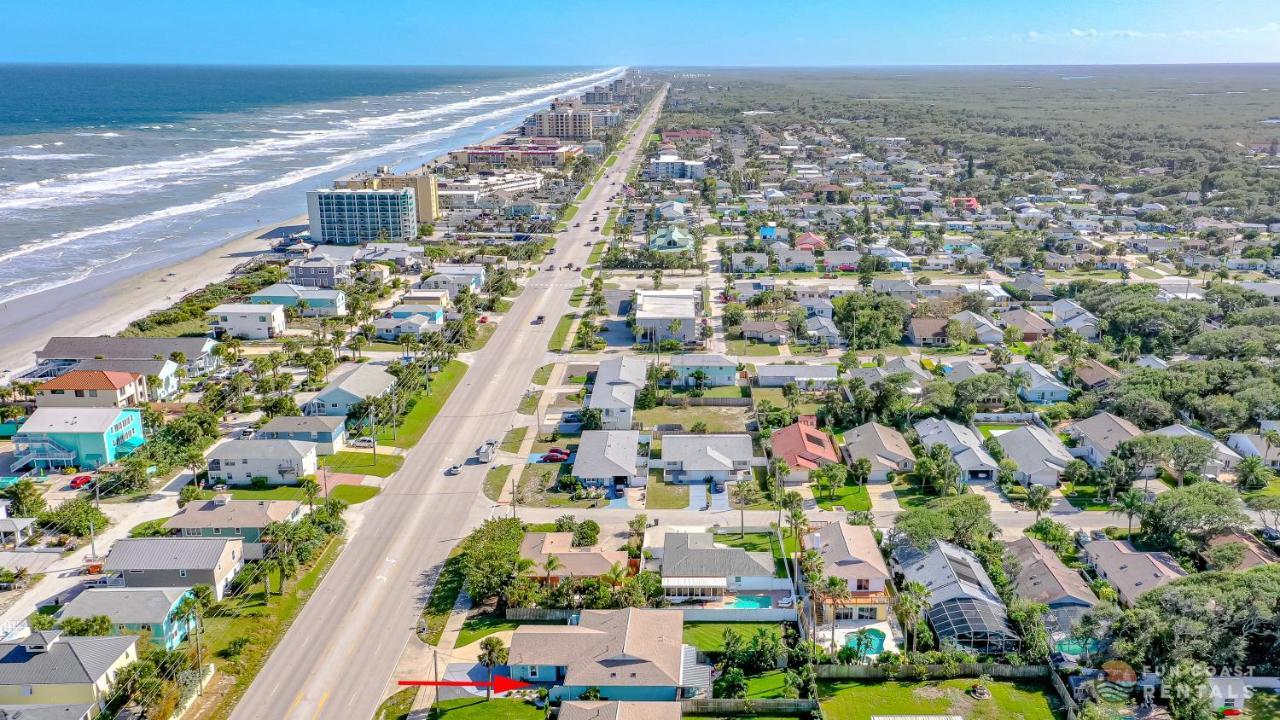 Holiday home Dog Friendly Wprivate Fenced Yard, Garage & Fire Pit Steps To The Beach! New Smyrna Beach