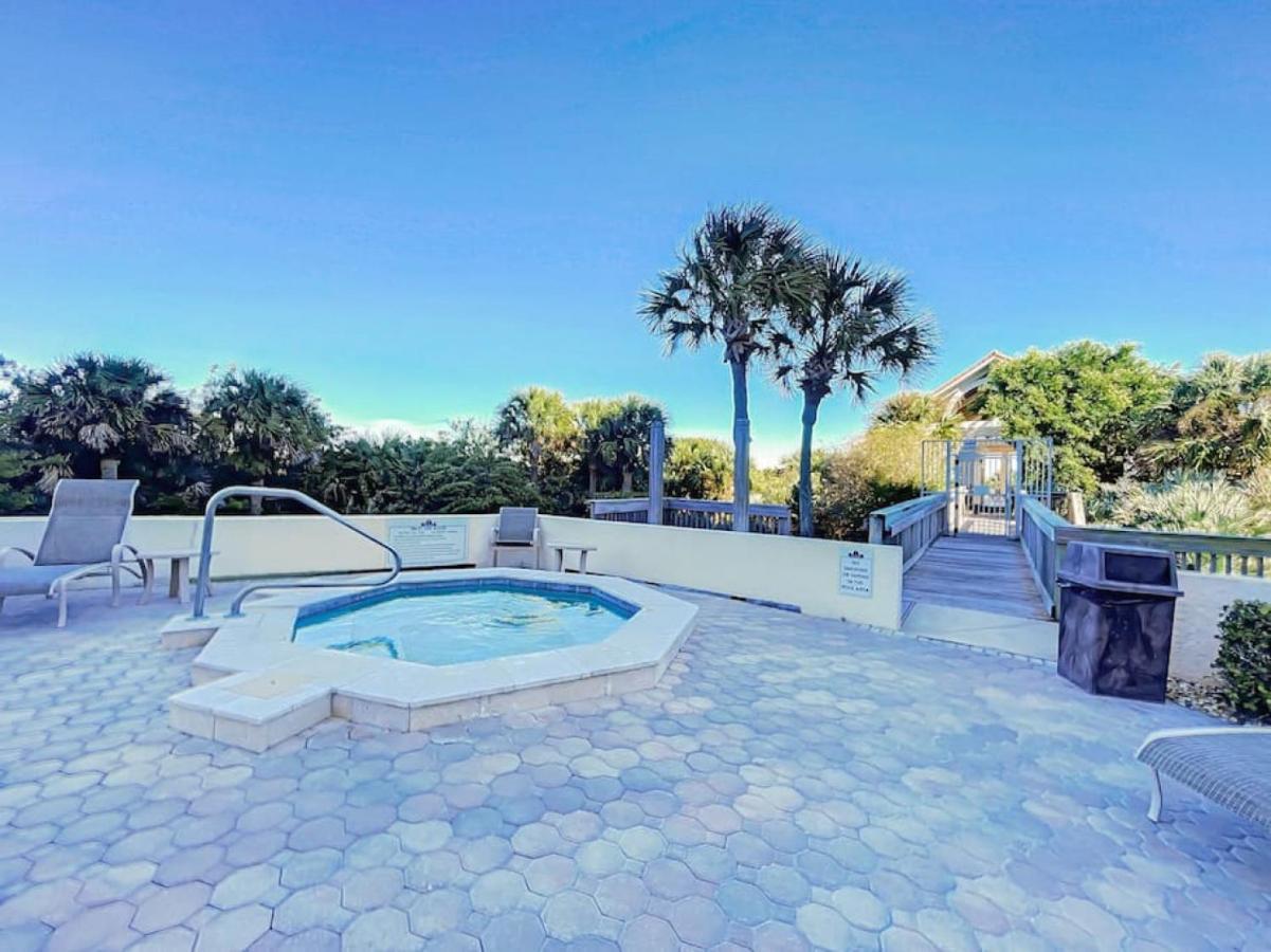 New Smyrna Luxury Beachfront Apartment *