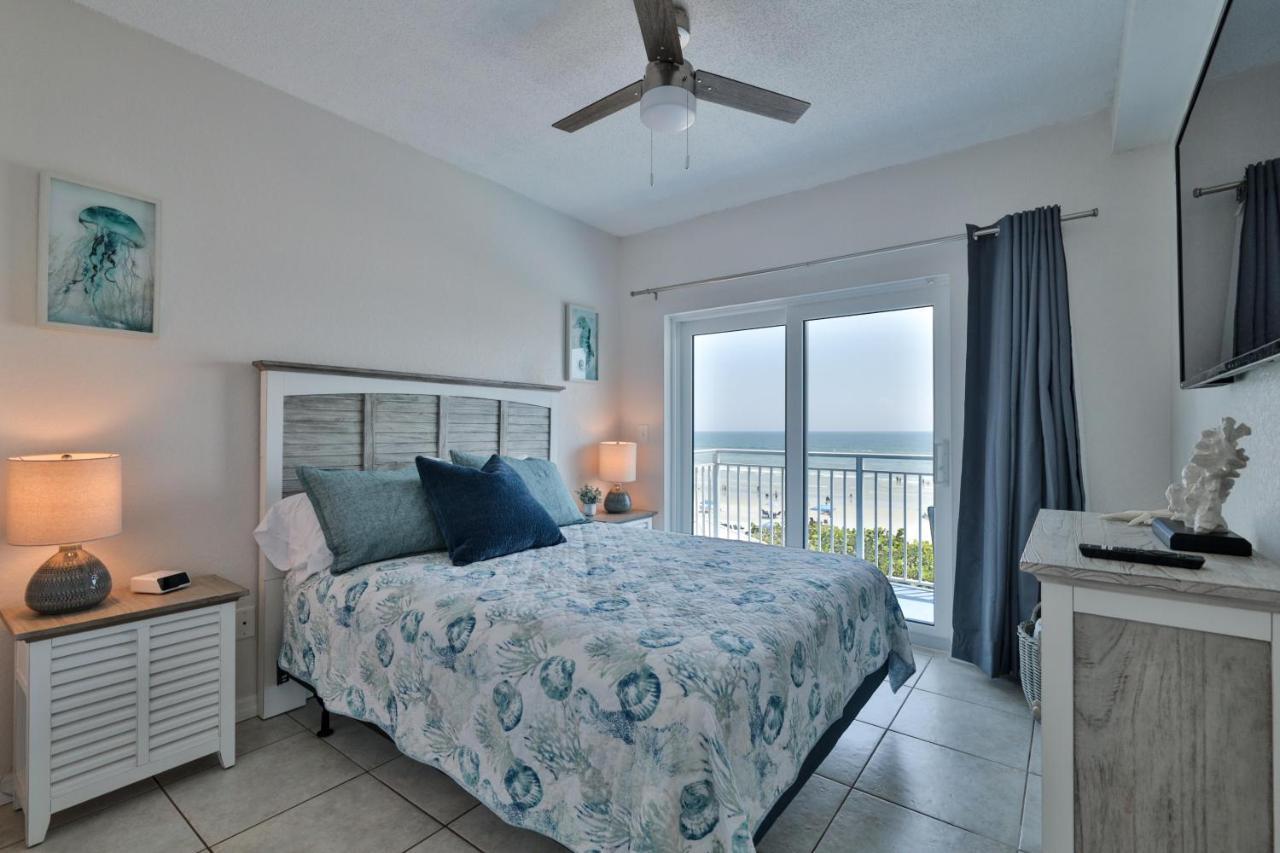 Oceanfront Coconut Palms Condo! 1-1 With Stunning Views Apartment *