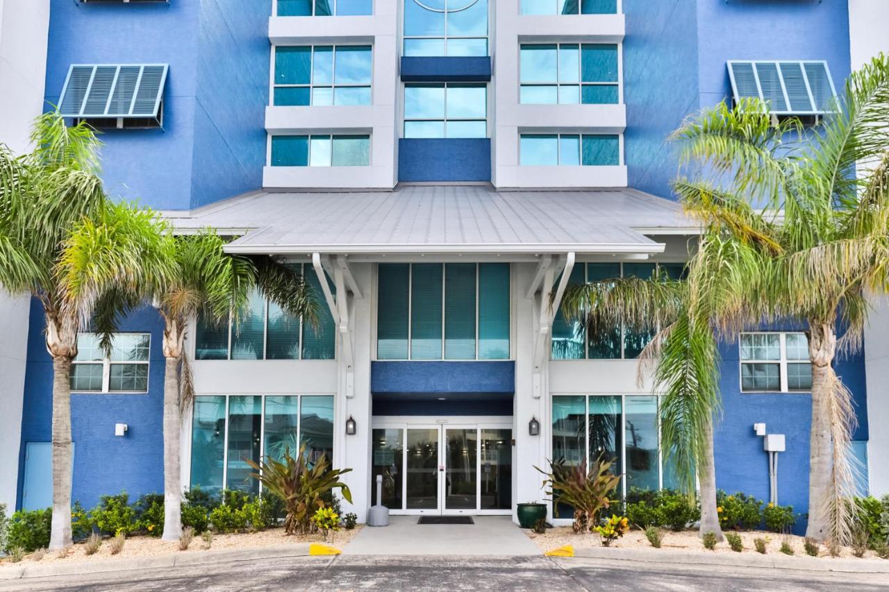 Apartment Oceanfront Coconut Palms Condo! 1-1 With Stunning Views