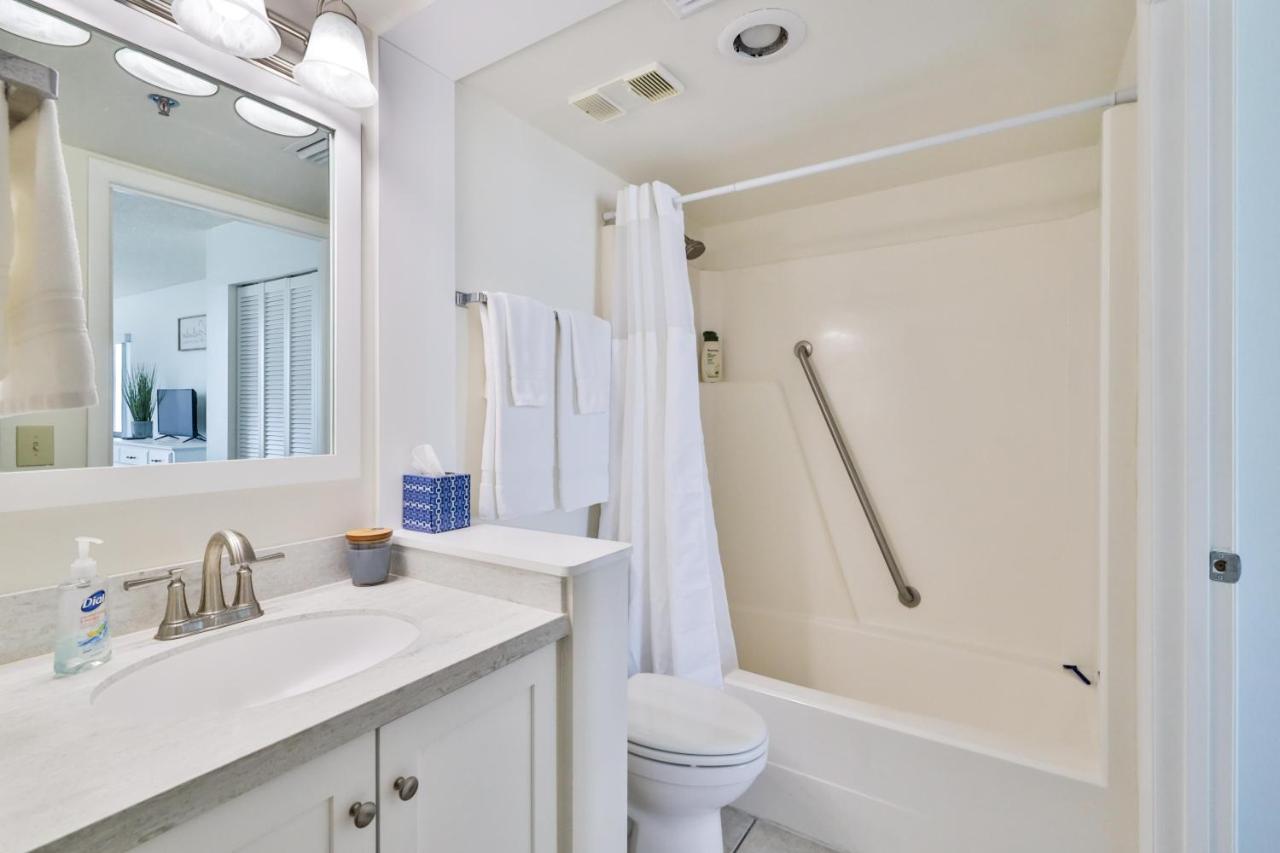 Apartment Ocean Front 1-1 Located At Ocean Trillium 804 *