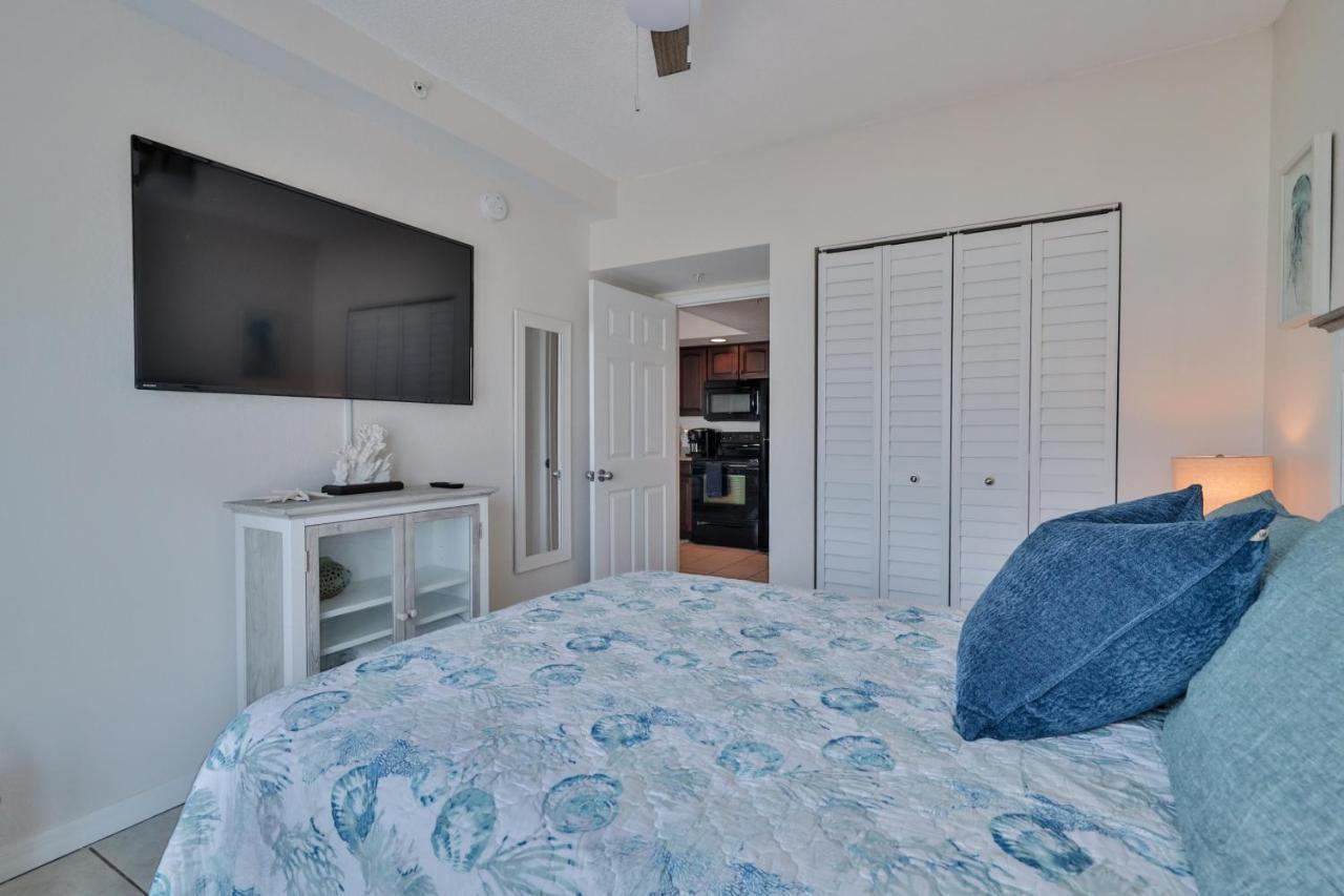 Oceanfront Coconut Palms Condo! 1-1 With Stunning Views Apartment