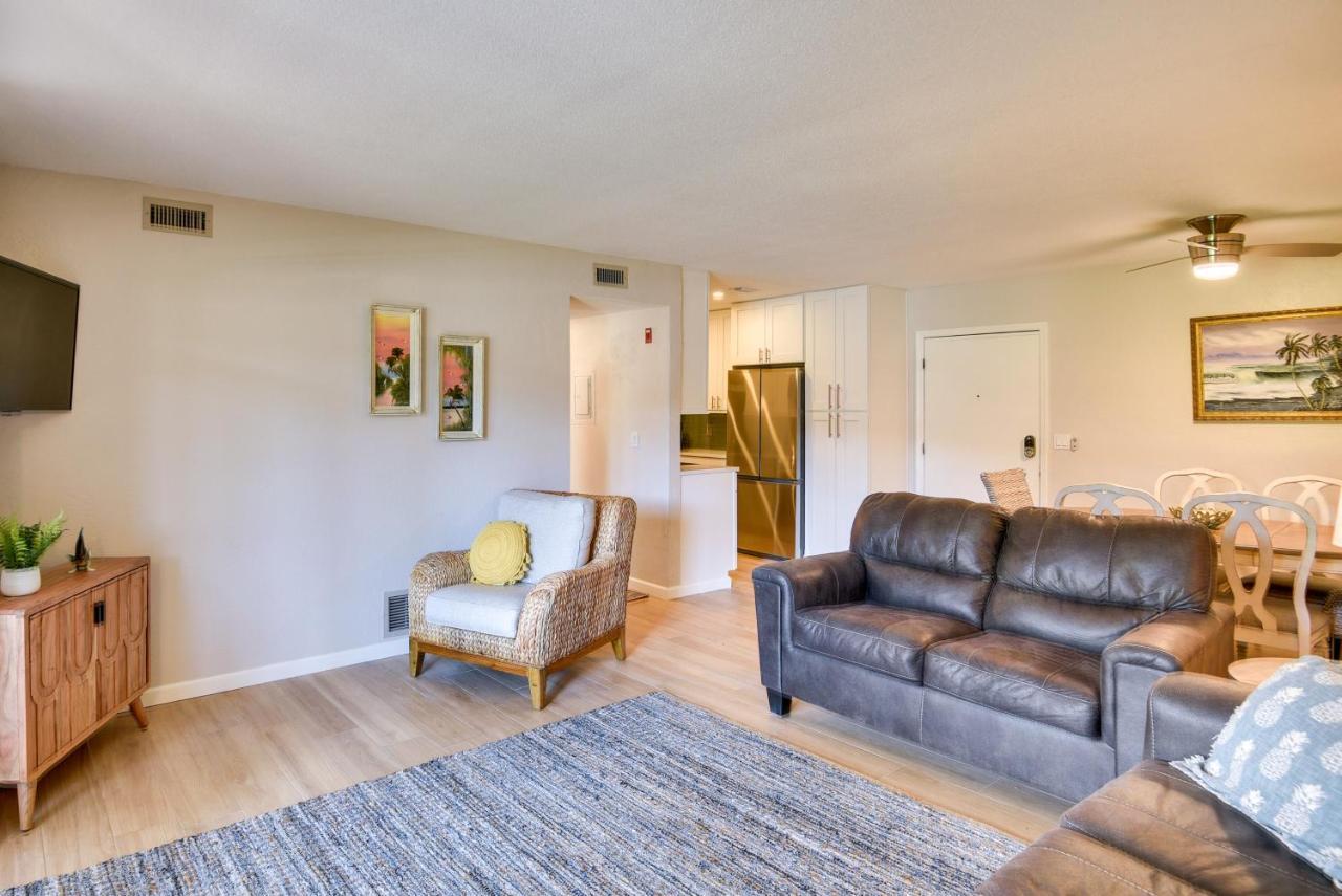 Apartment New Smyrna Beach Condo Pool Access, Walk To Beach New Smyrna Beach