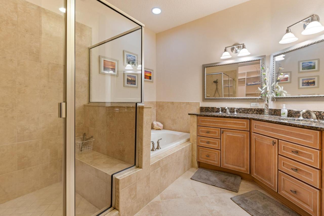 Luxury Cearra Del Ray Townhome Seconds To 2-car Garage Villa New Smyrna Beach