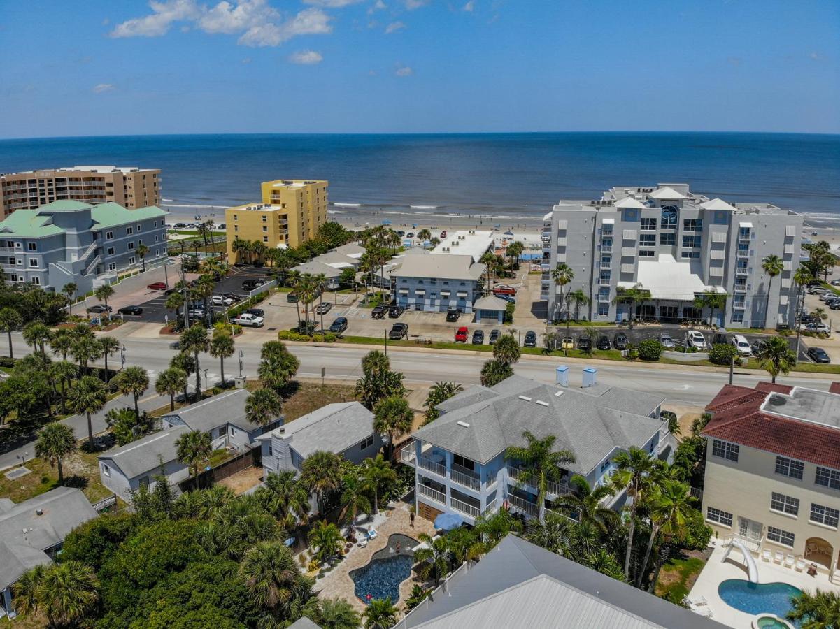 Salt Life Pool ~ Ocean Views ~ Walk To Flagler Avenue ~ 604s Holiday home