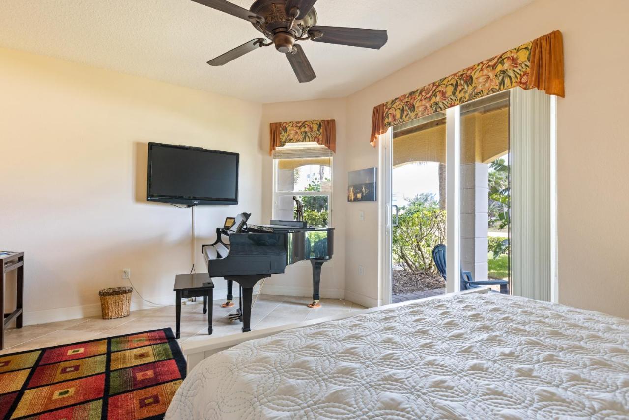 Luxury Cearra Del Ray Townhome Seconds To 2-car Garage