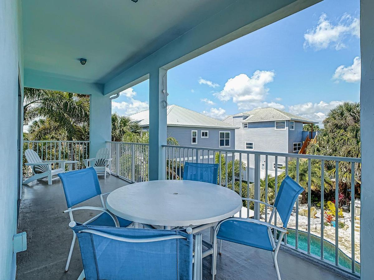 Salt Life Pool ~ Ocean Views ~ Walk To Flagler Avenue ~ 604s *