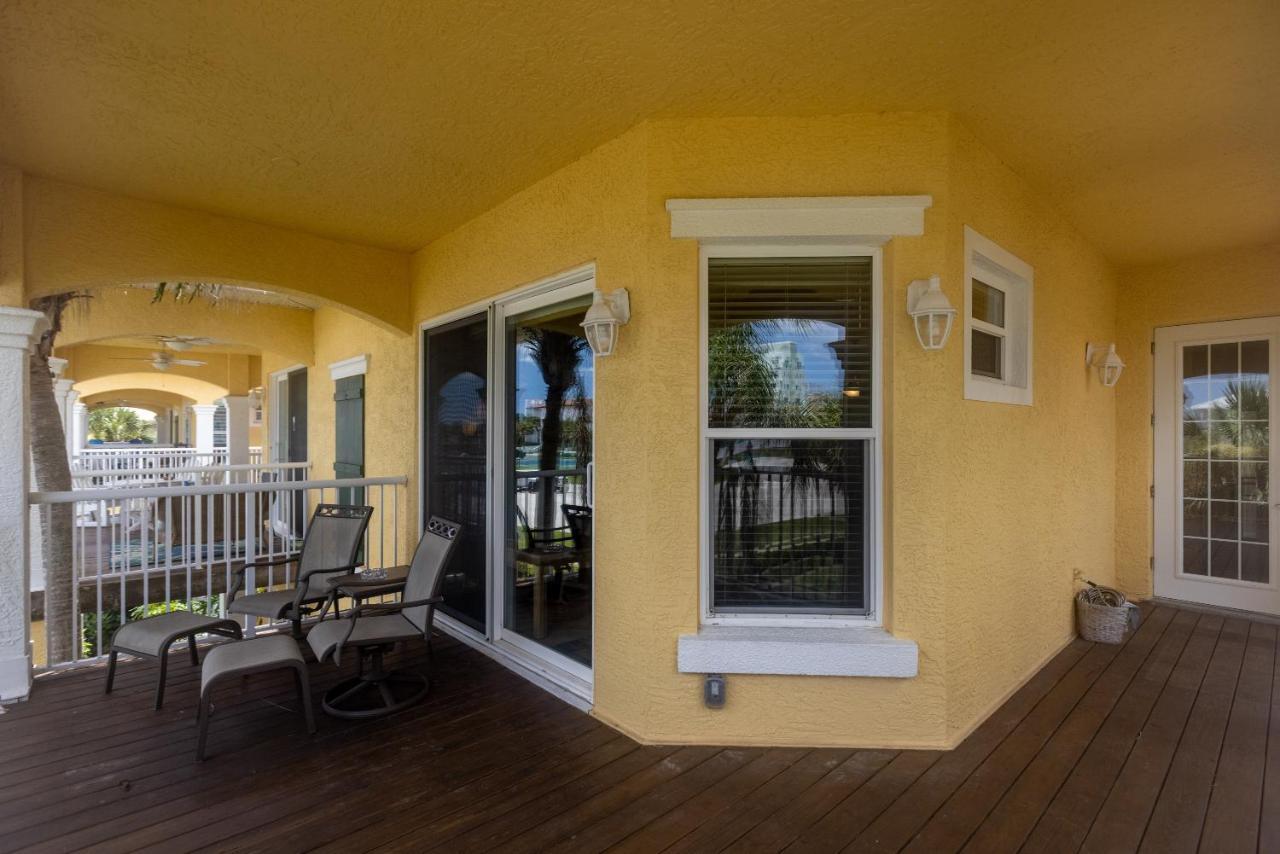 Luxury Cearra Del Ray Townhome Seconds To 2-car Garage *