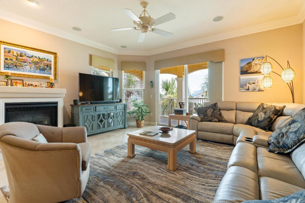 Villa Luxury Cearra Del Ray Townhome Seconds To 2-car Garage *