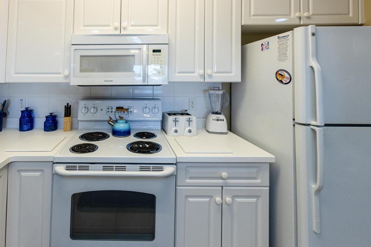 Estuary Views Close To Pool Amenities Walk To 9-505 Holiday home