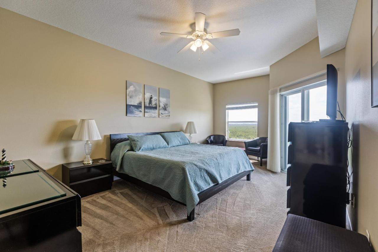 Estuary Views Close To Pool Amenities Walk To 9-505 Holiday home New Smyrna Beach