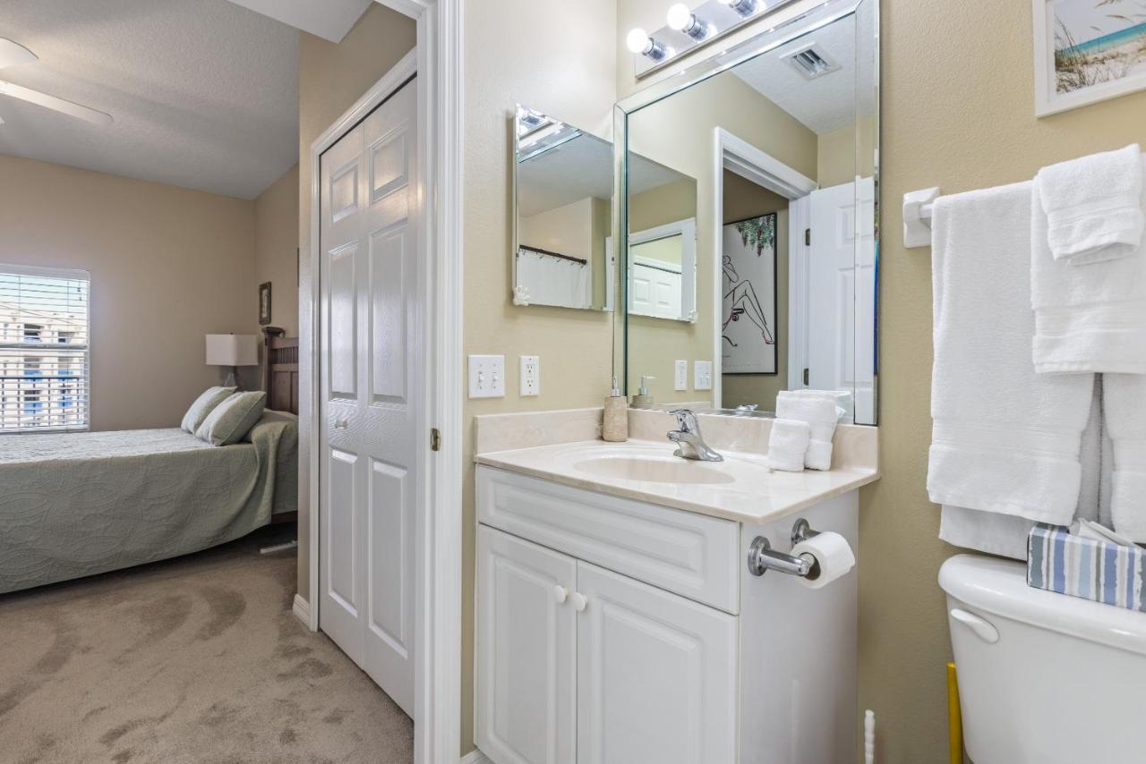Estuary Views Close To Pool Amenities Walk To 9-505 Holiday home New Smyrna Beach