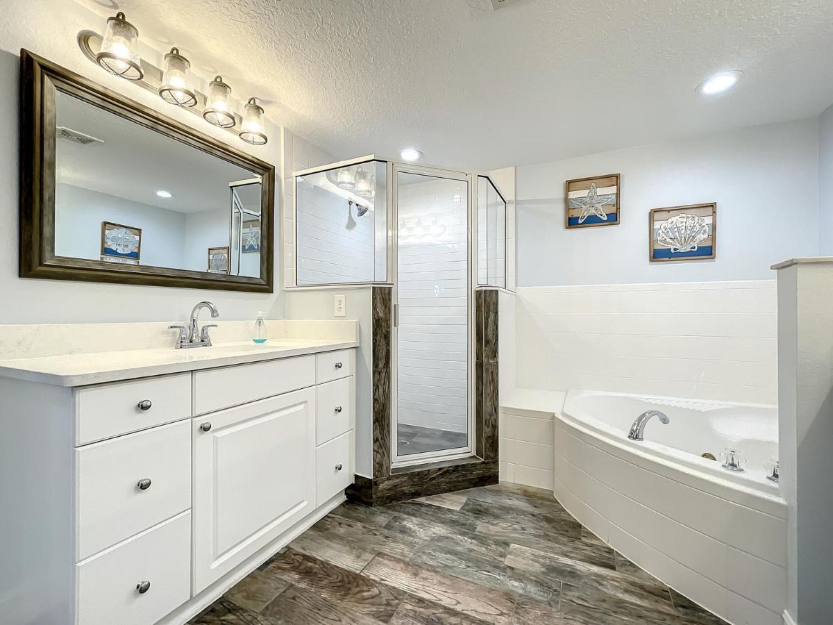 Delightful Modern Coastal Themed 32 In Oceanwalk. ~ow3-303 Apartment New Smyrna Beach