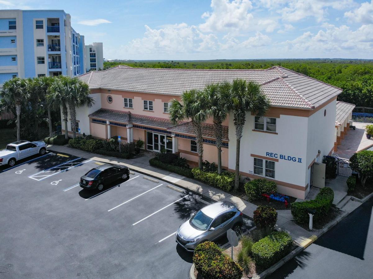 Apartment Delightful Modern Coastal Themed 32 In Oceanwalk. ~ow3-303 *