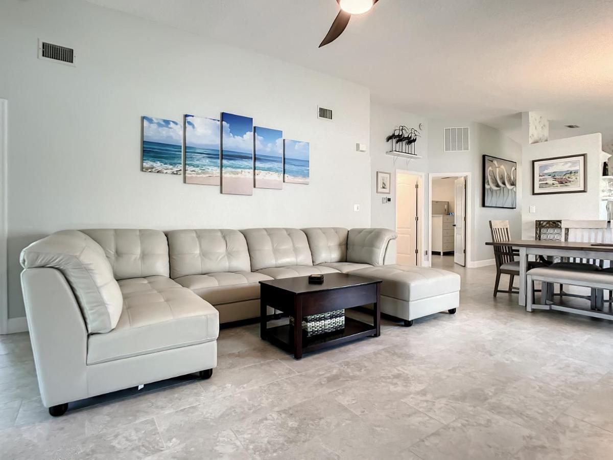 Holiday home New Side Base Camp ~ Luxury Within Walking Distance To Shopping Dining *