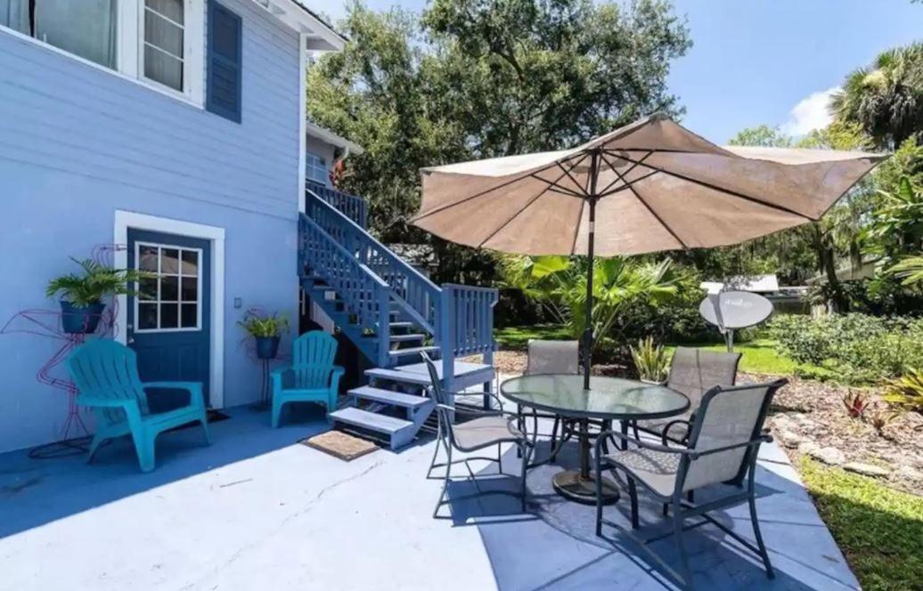 Charming Carriage House Near Historic Canal Street Minutes To The