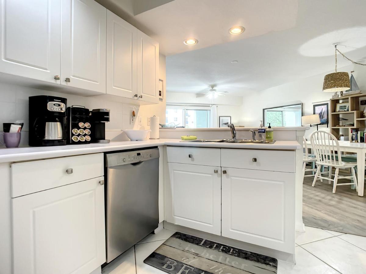 Take In These Beautiful Views Of The Ocean In Gorgeous 22 Condo. Ow1-302 Apartment *