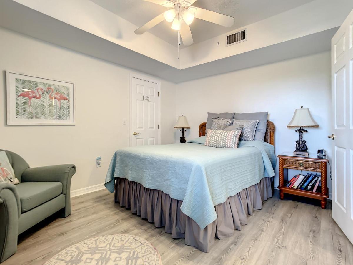 Apartment Take In These Beautiful Views Of The Ocean In Gorgeous 22 Condo. Ow1-302
