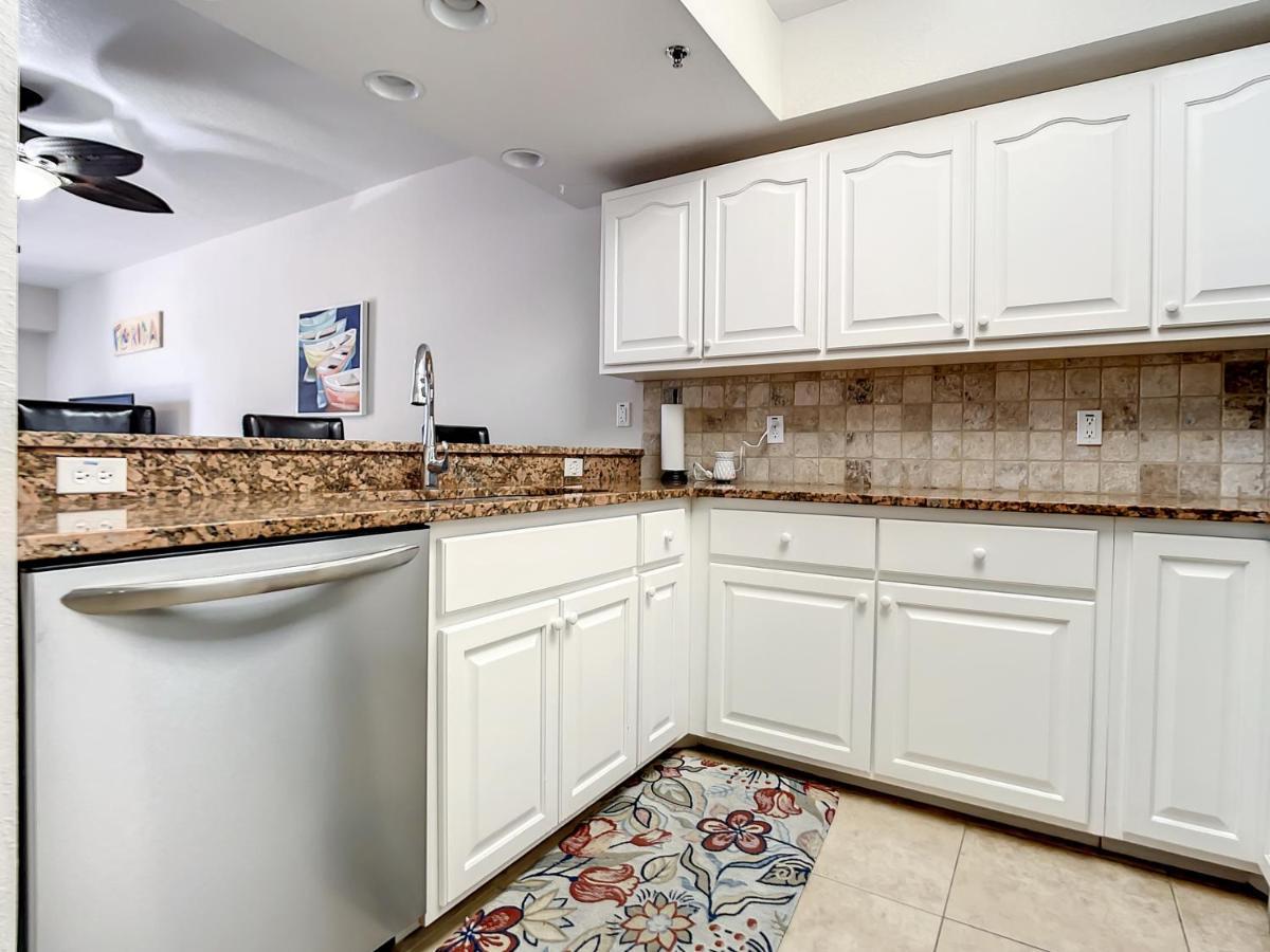 Apartment Set Sail In Beautiful Coastal Themed 32 With Gorgeous Ocean Views Ow13-305