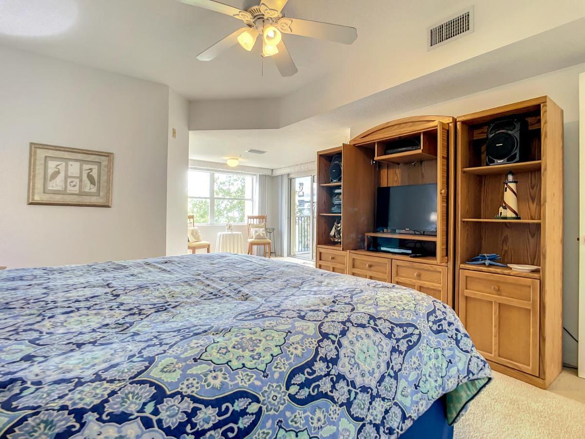 Apartment Beautiful 3 Bedroom 2 Bath With Breath Taking Views Of The Ocean. Ow1-407