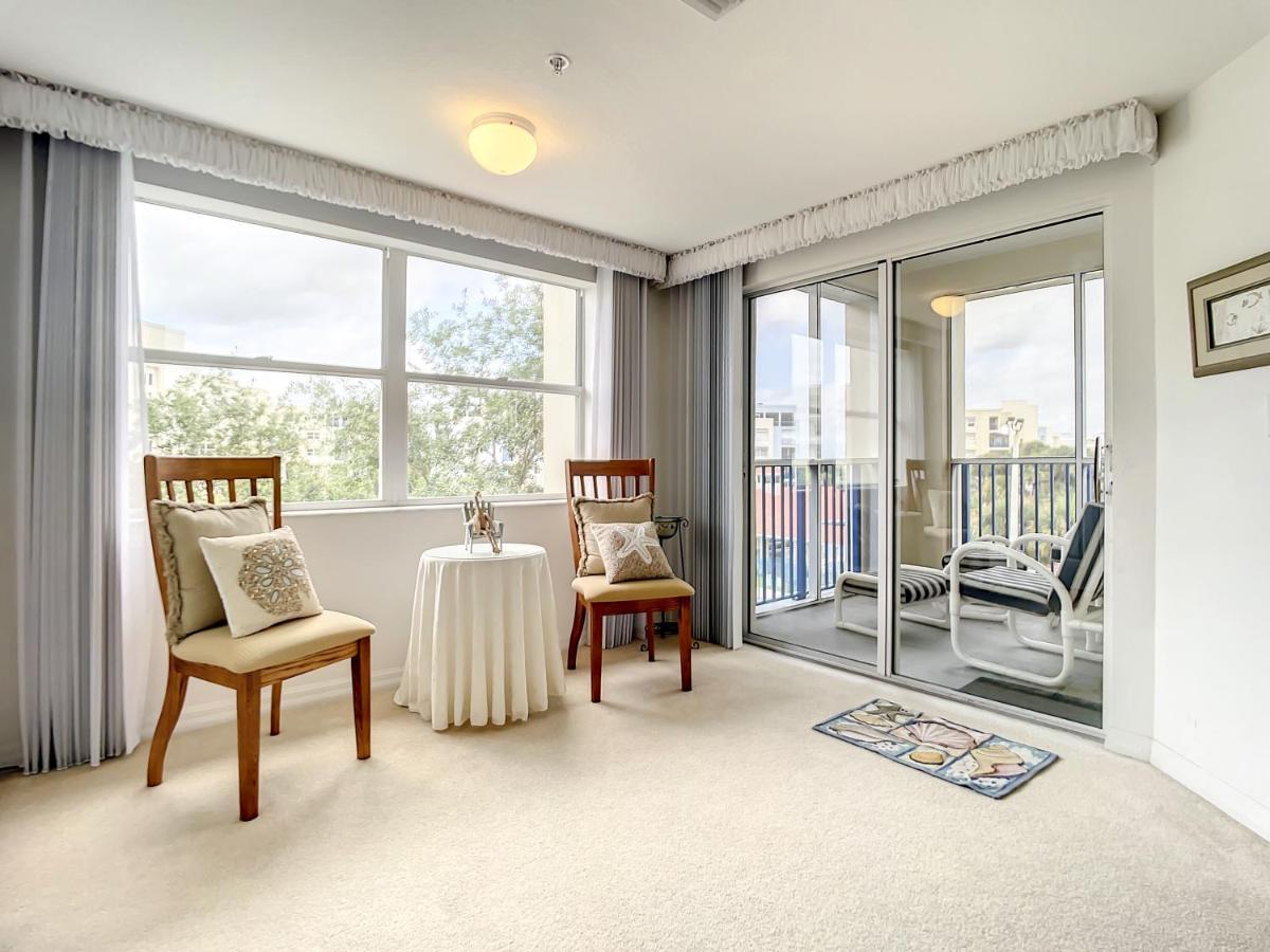 Beautiful 3 Bedroom 2 Bath With Breath Taking Views Of The Ocean. Ow1-407 Apartment