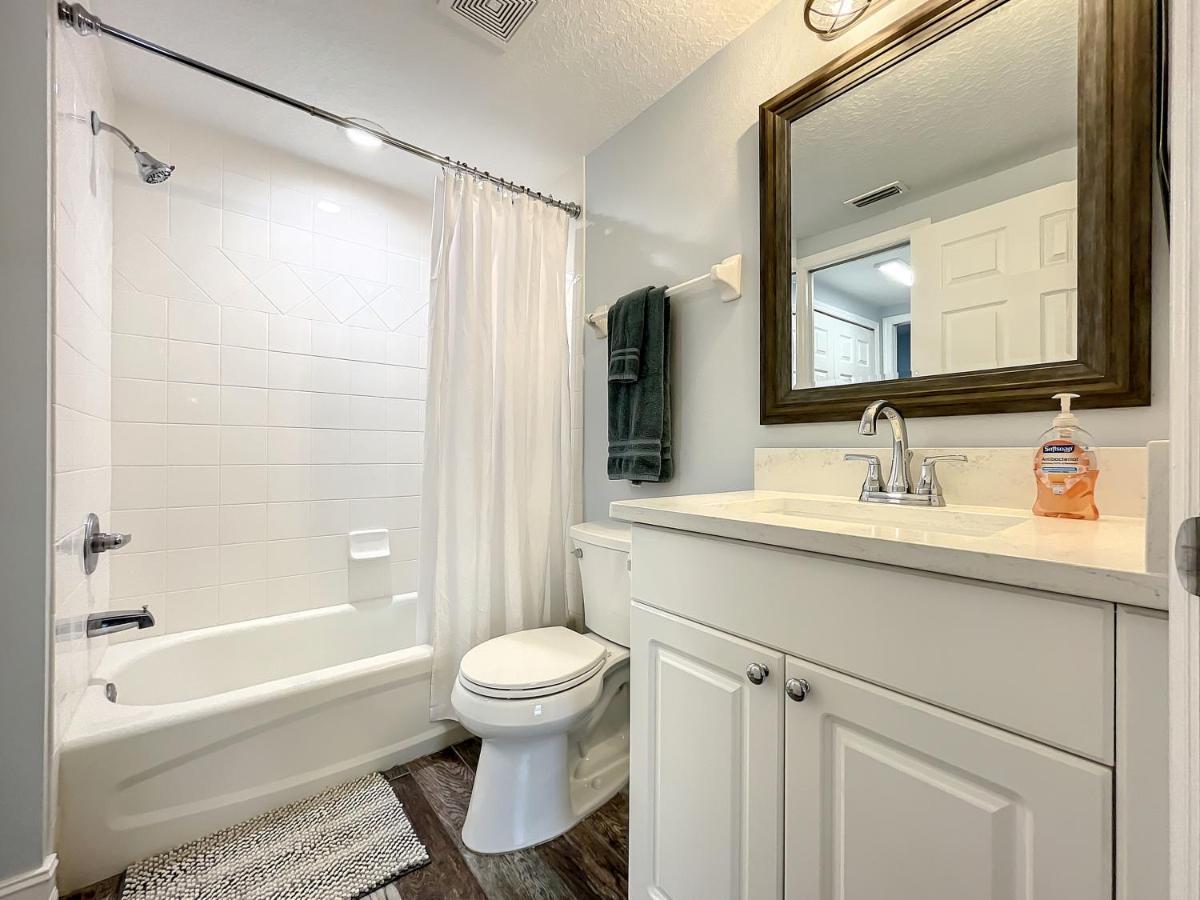 Apartment Delightful Modern Coastal Themed 32 In Oceanwalk. ~ow3-303