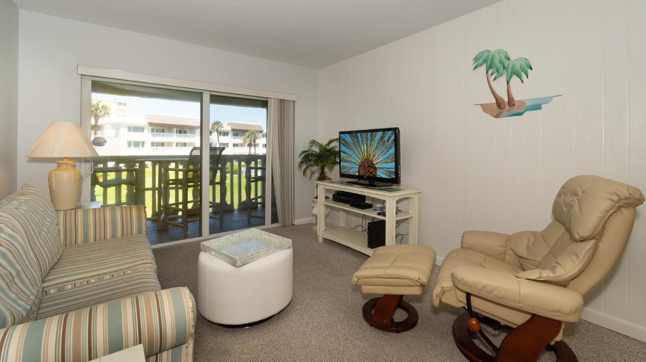 Ocean View Overlooks The Pool Ocean ~ Chateau By The Sea - 23b Apartment