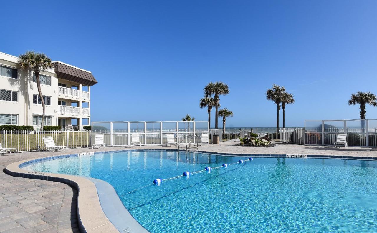 Apartment Ocean View Overlooks The Pool Ocean ~ Chateau By The Sea - 23b