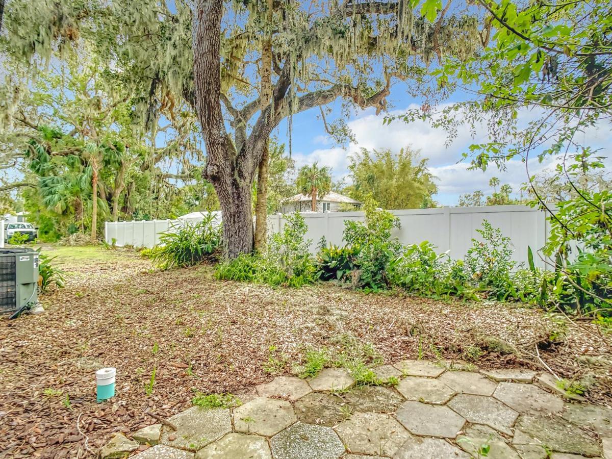 Charming Carriage House Near Historic Canal Street Minutes To The Holiday home *