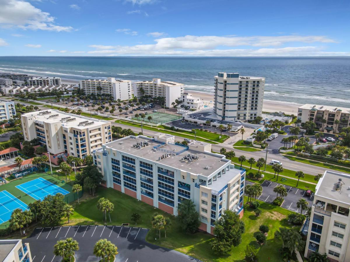 Take In These Beautiful Views Of The Ocean In Gorgeous 22 Condo. Ow1-302 * New Smyrna Beach