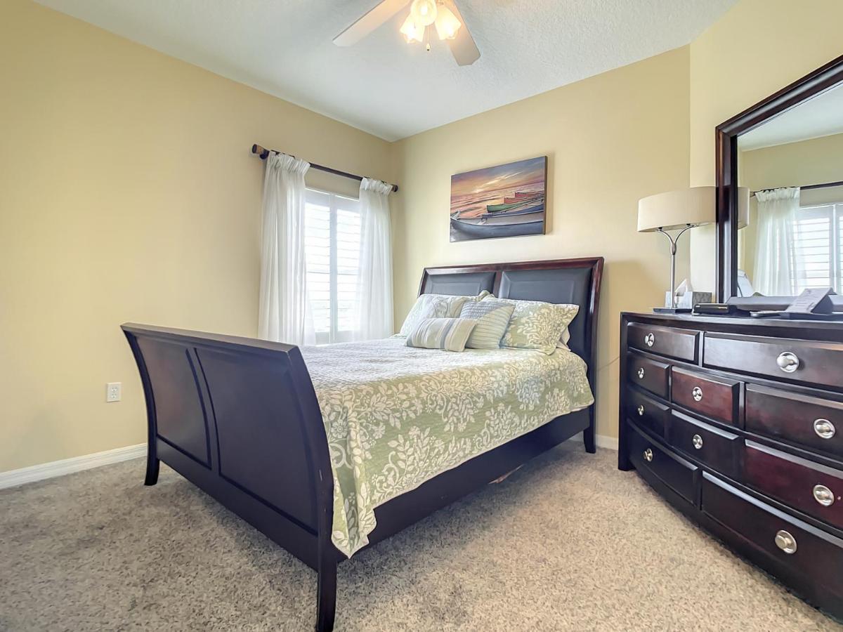 Stunning 32 Corner Unit On The Atlantic. Ow10-401 *